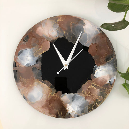 Dreamy Multicolor Resin Wall Clock