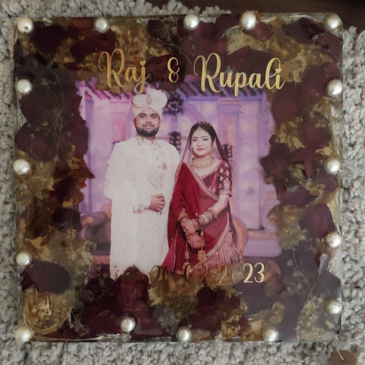 Artful Amore Resin Varmala Flowers and Couple Picture Preserved in an Edgy Block
