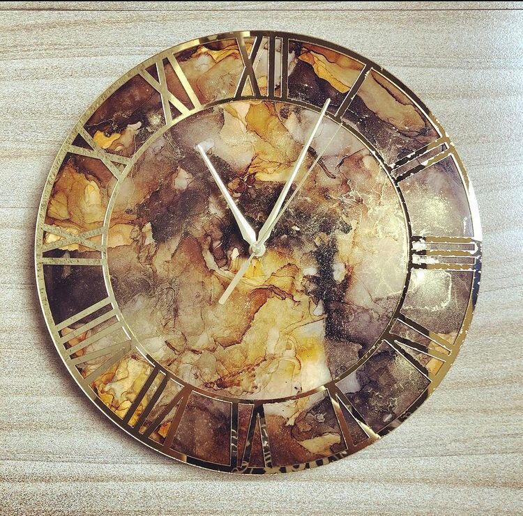 Unique & Beautiful Epoxy Resin Wall Clock