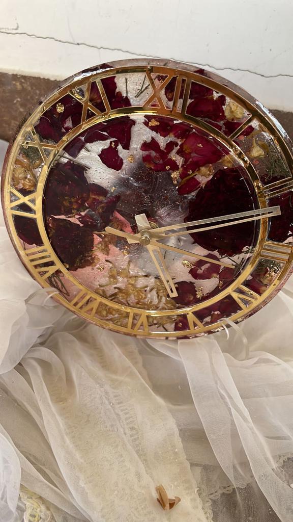 Eclectic Floral Elegance Epoxy Rose Petals Preserved Wall Clock