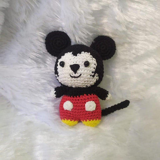 Mickey & Minnie Magic: Handcrafted Keyrings for Disney Delight