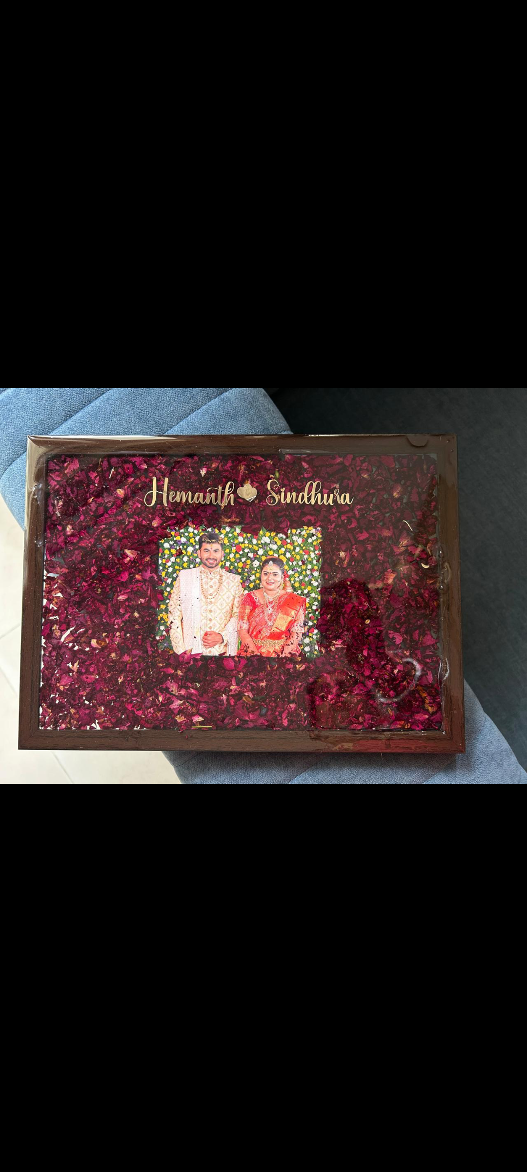 Resin Photo Frame with Rose Petals and Personalized Names