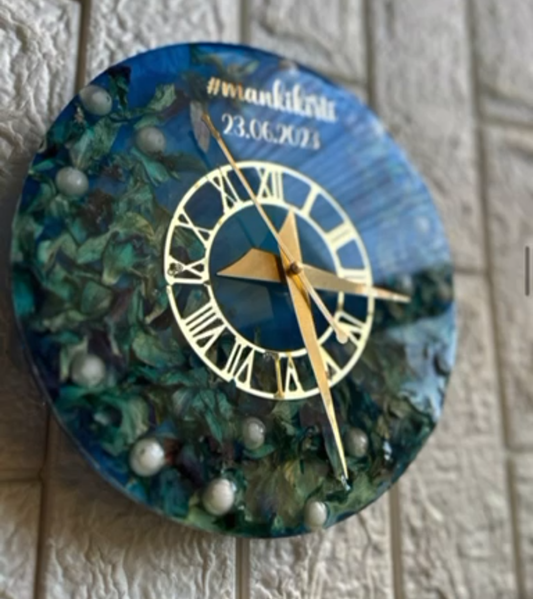 Varmala Preservation Resin Wall Clock with Date and Hashtag