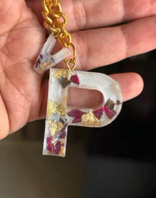 Resin Letter Initial Keychain (P) with Rose Petals and Gold Flakes