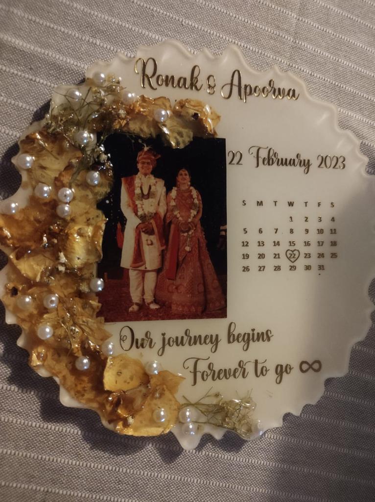 Customized Resin Wedding Date