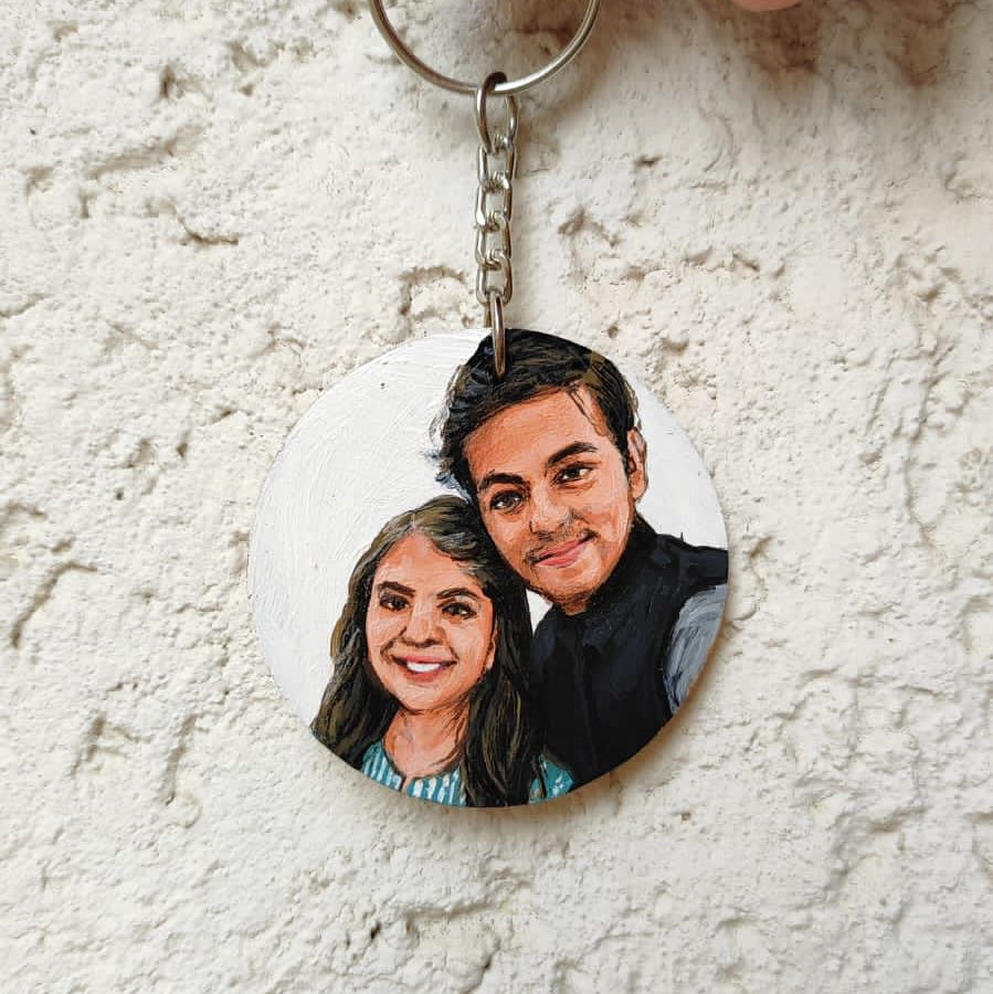 Customized Round Wooden Hand Painted Photo Keychain