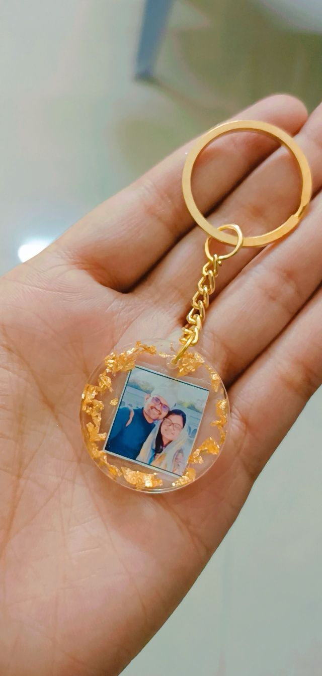 Personalized Photo keychain Circle shape – Resin Photo Keychain