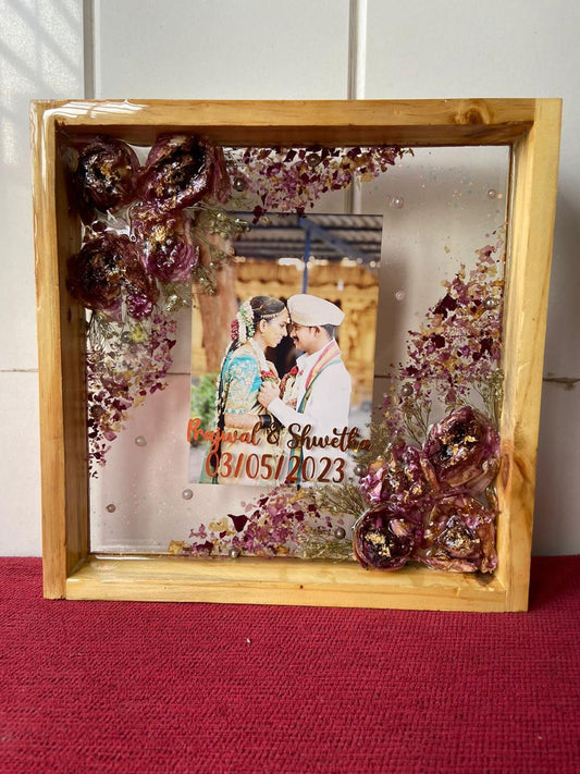 LoveLock Varmala preservation Resin Frame