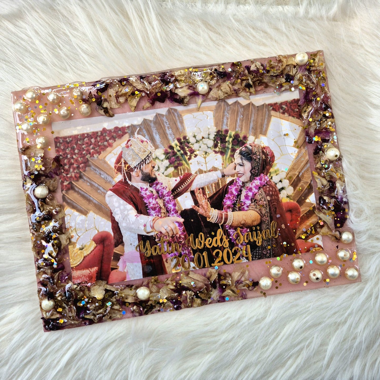 Resinique varmala preservation Resin Frame