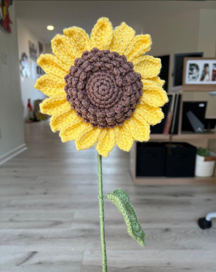 SunnyThreads Bloom flower crochet