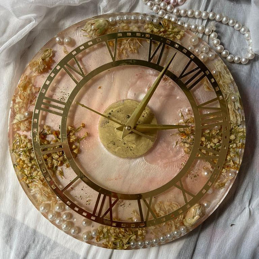 Pearl Garden: Opulent Resin Wall Clock with a Fusion of Pearls and Blossoming Flowers