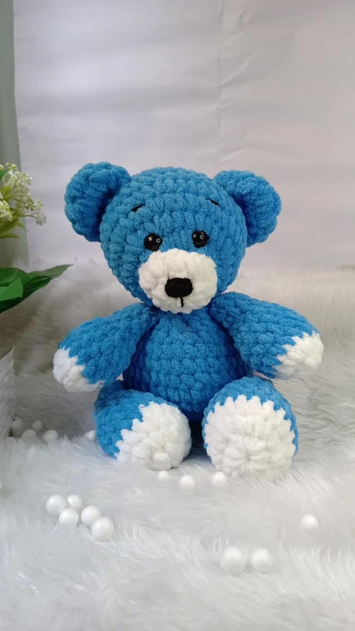 CozyCuddle Crochet Teddy Bear in Velvet Yarn