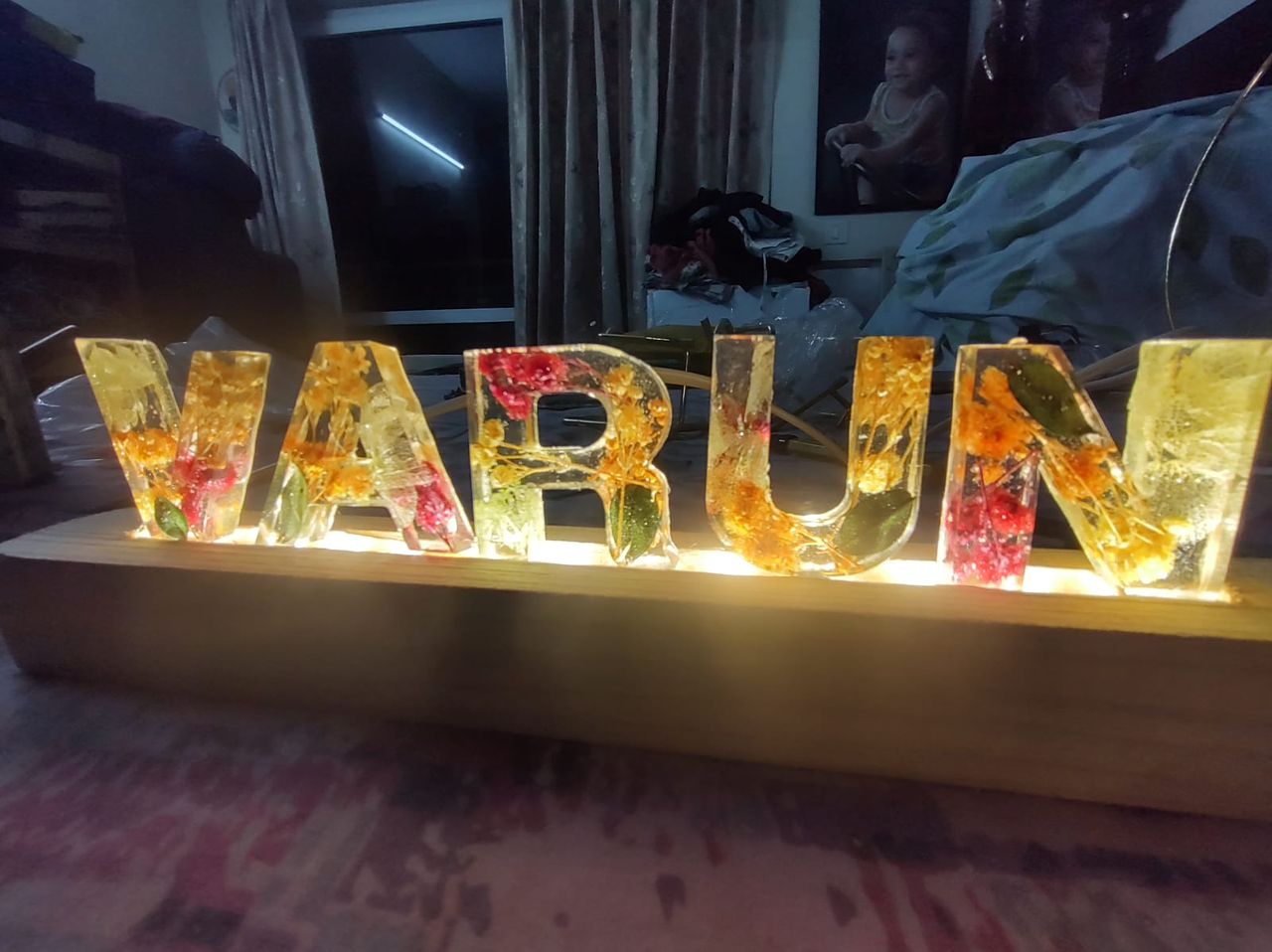 Glow and Name Illuminated Resin Name Lamp with LED Stand