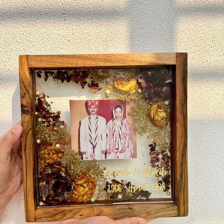 Rustic Elegance: Resin varmala Flowers Preserved and Displayed in a Wooden Frame