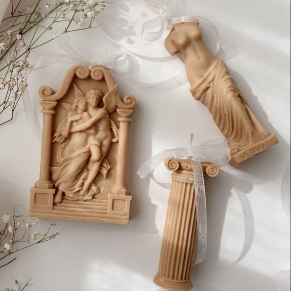 Elysian Greek Couple Candle