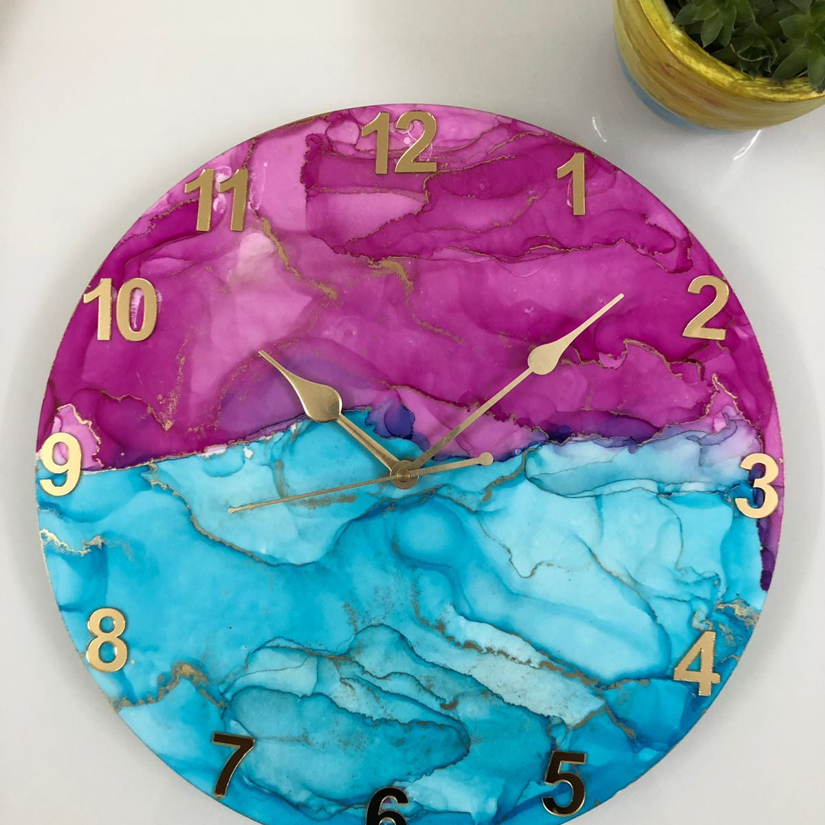 Elegant Epoxy Resin Wall Clock