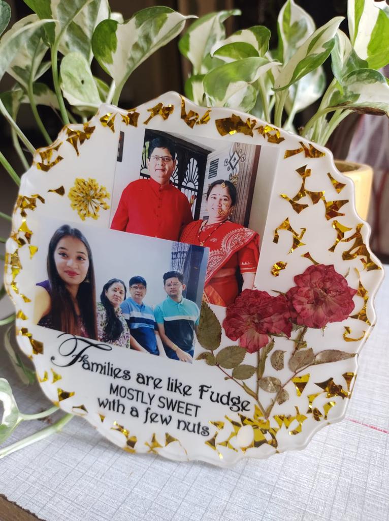 Love and Laughter: Resin Family Round Photo Frame