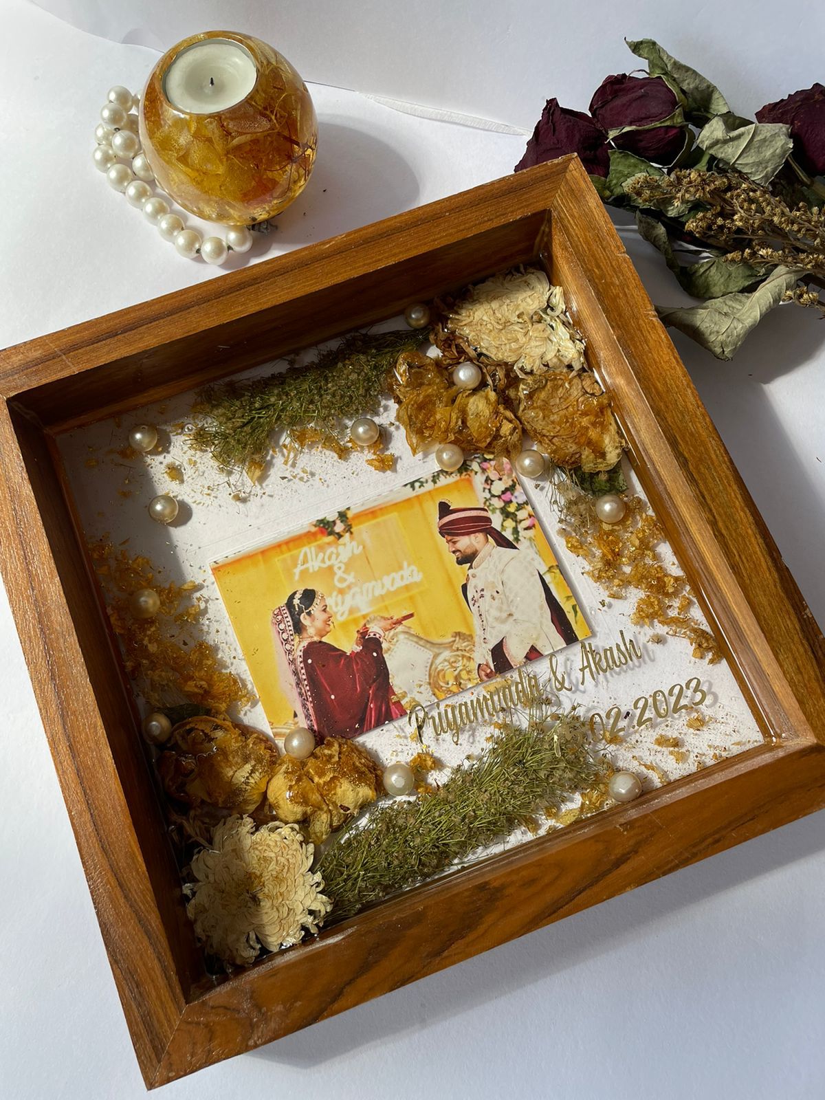 Picture-Perfect Varmala: Resin Keepsake in Wooden Box with Picture and Pearls