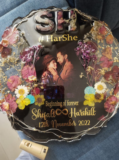 Floral Souvenir Couple Resin Flowers Preserved Photo Frame