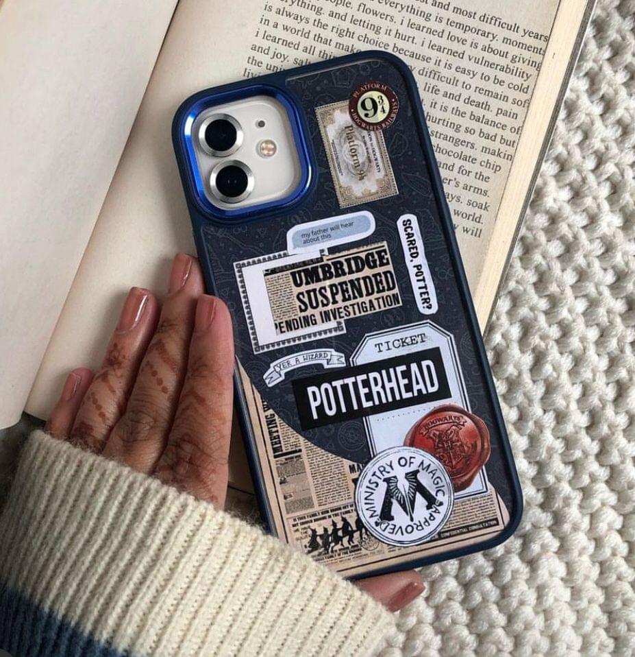 Classic Charm: Custom Vintage-inspired Mobile Covers