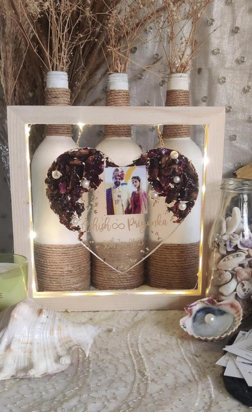 Vibrant Reflections: LED Hanging Heart with Picture in Wooden Frame
