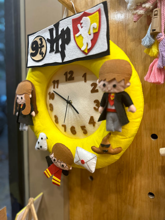 Wizarding Time: Custom Harry Potter Theme Clock