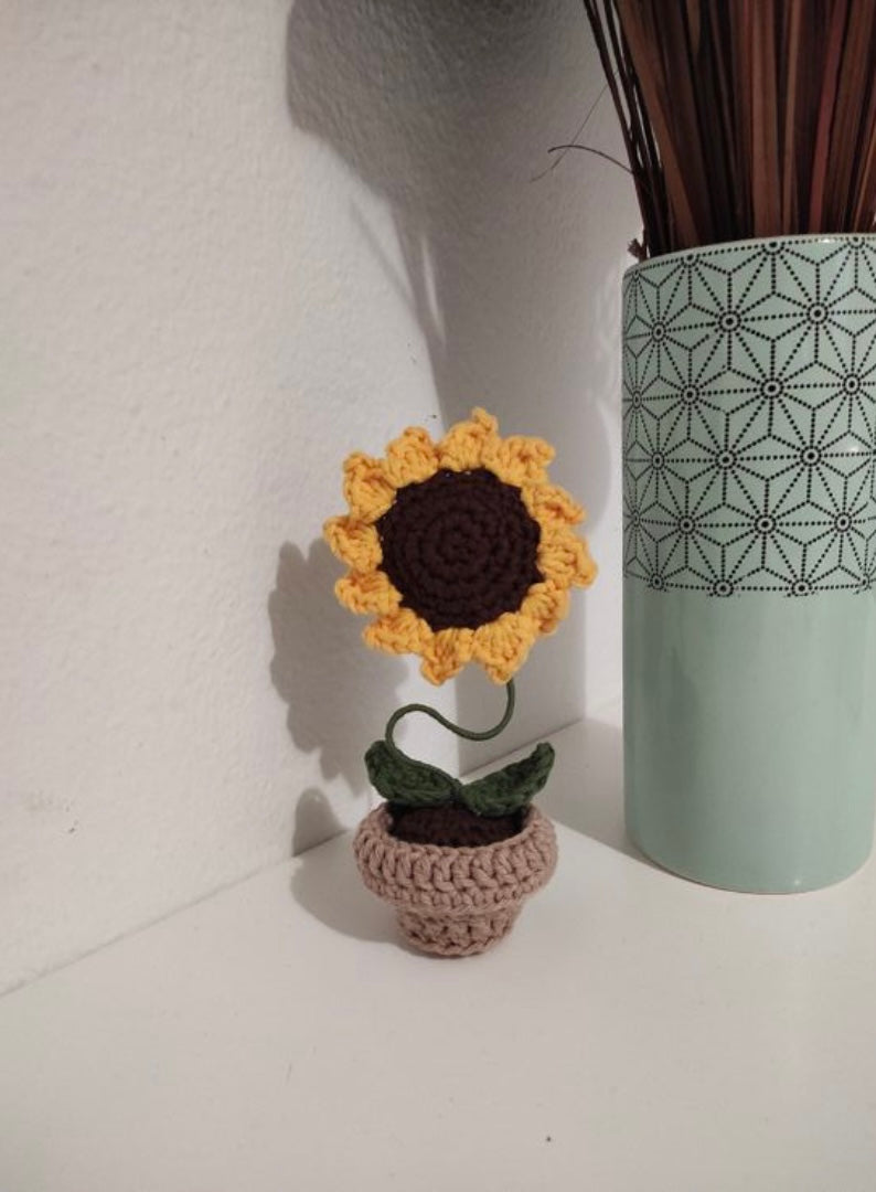 Mini Potted Sunflower crochet flower