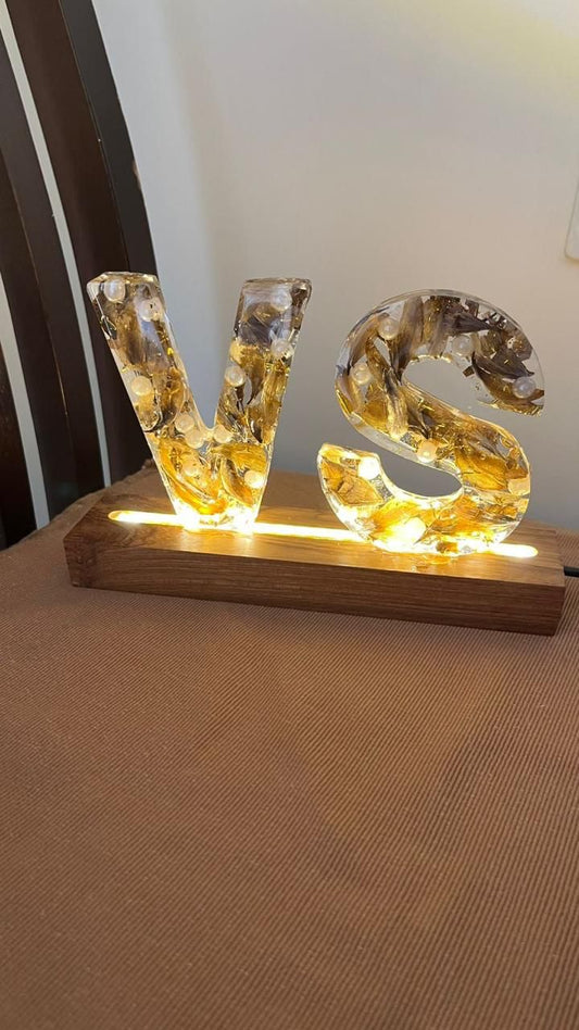 Custom LED Light Epoxy Resin Letter Decor with Preserved Flowers