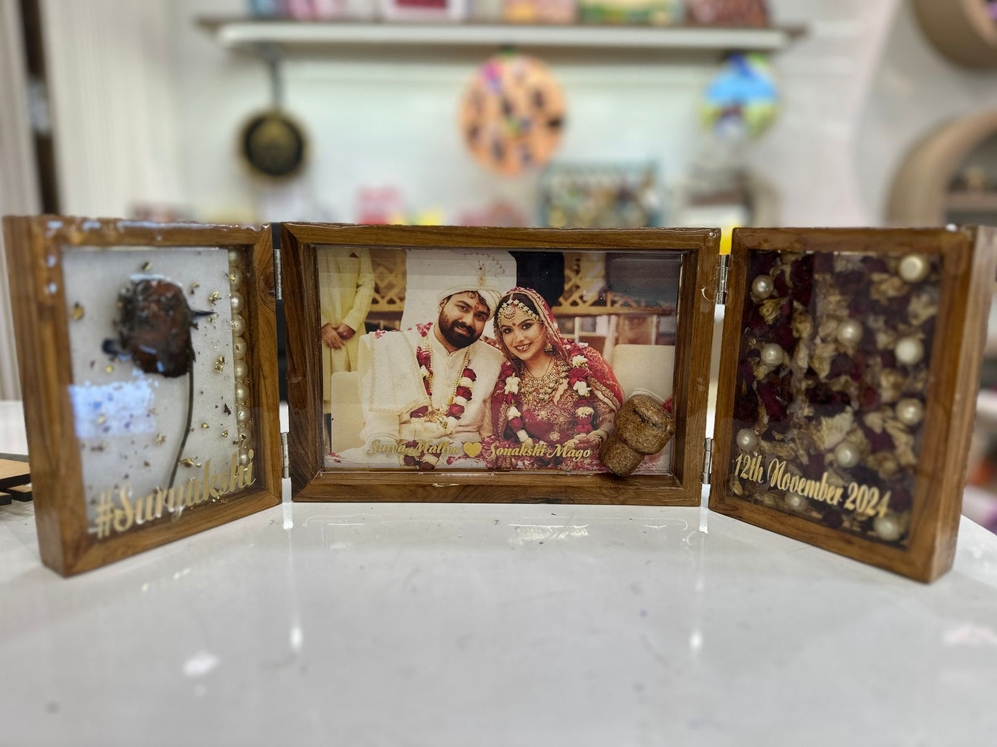 Personalized Tri-Fold Resin Photo Frame with Preserved Flowers