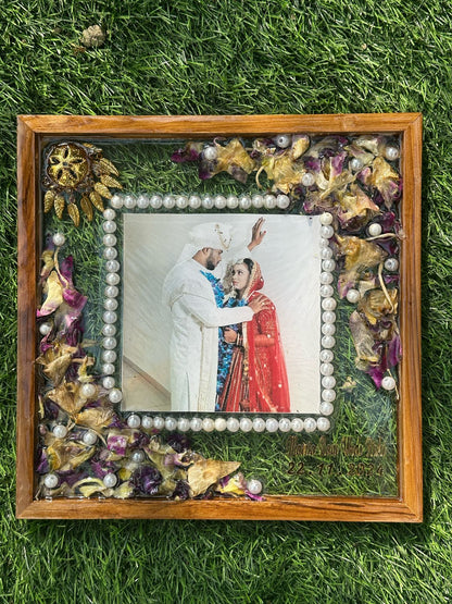 Personalized Resin Photo Frame with Preserved Flowers