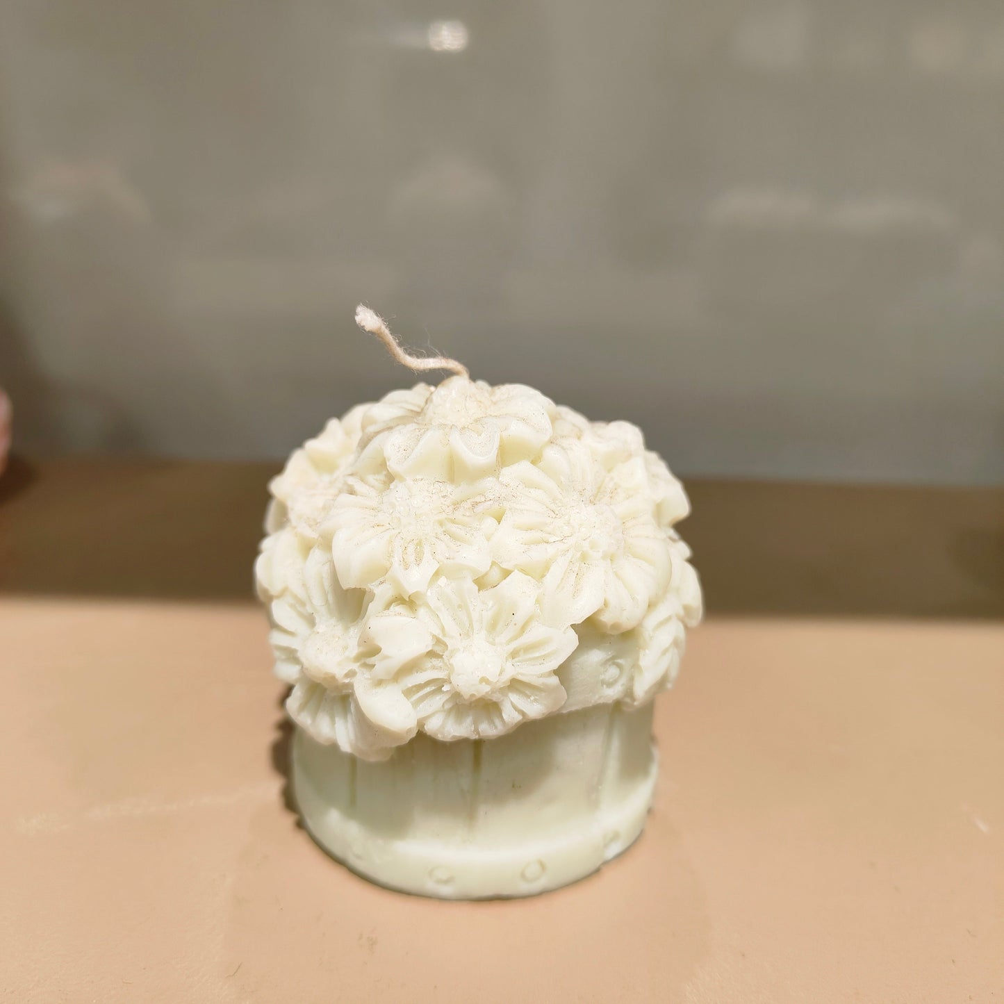 Whispering Woods: Aromatic Candle