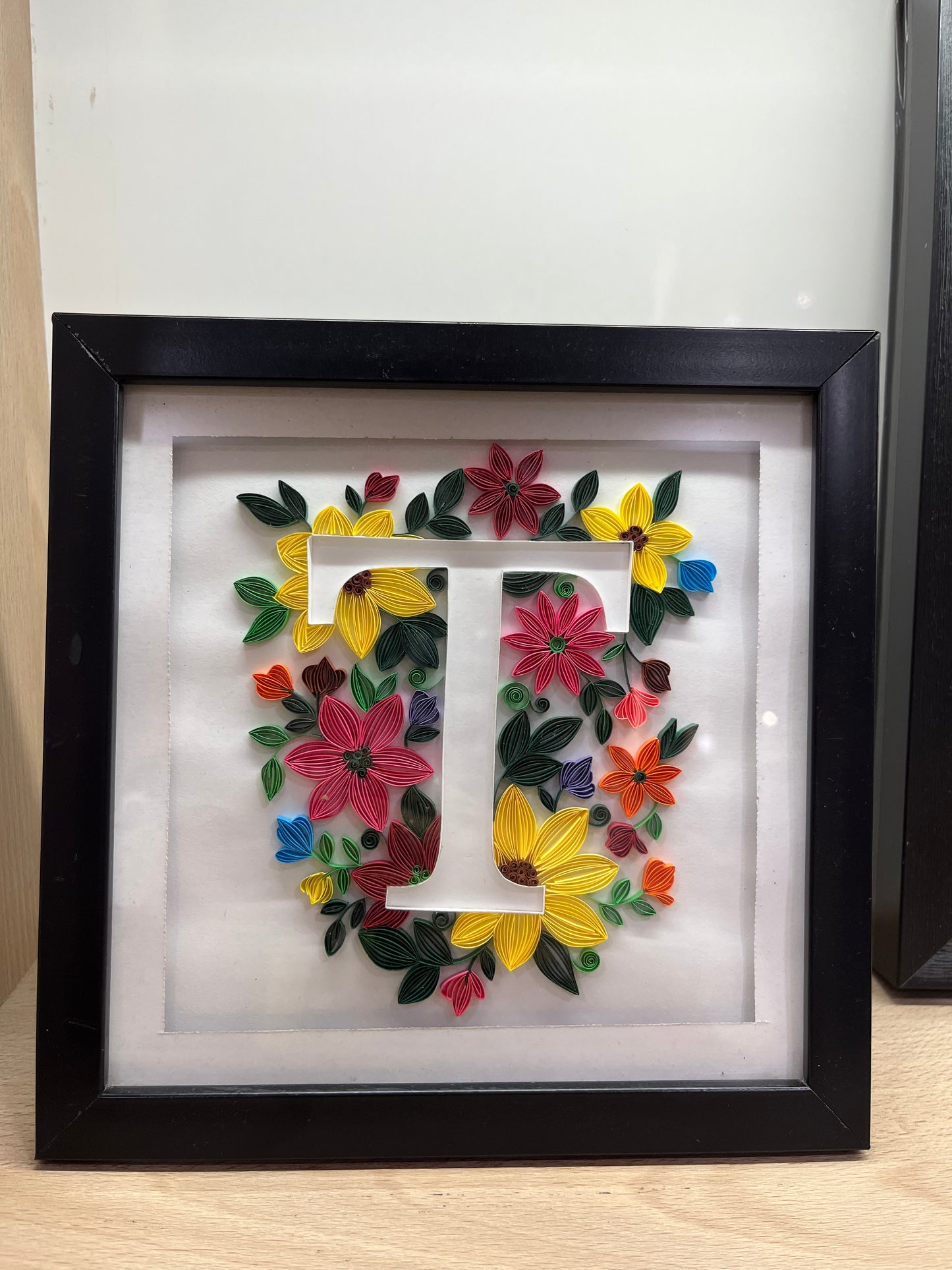 T ALPHABET QUILLING