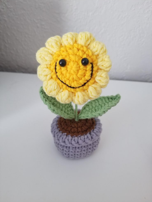 Mini Smiley  crochet Sunflower in Pot