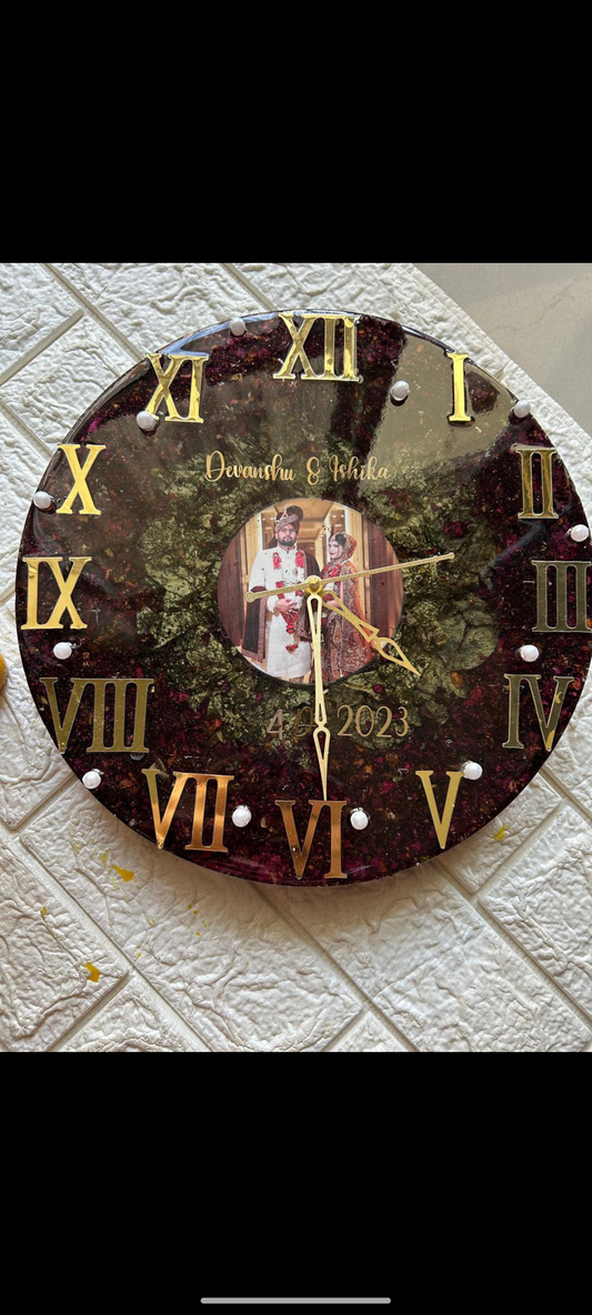 Personalized Resin Clock with Couple Photo and Roman Numerals