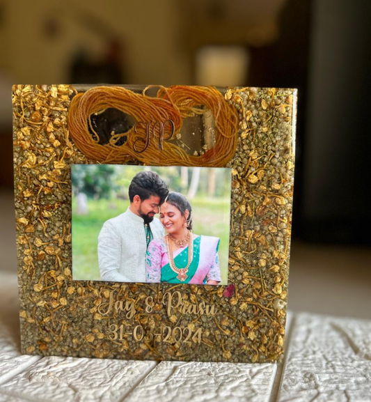 A resin keepsake