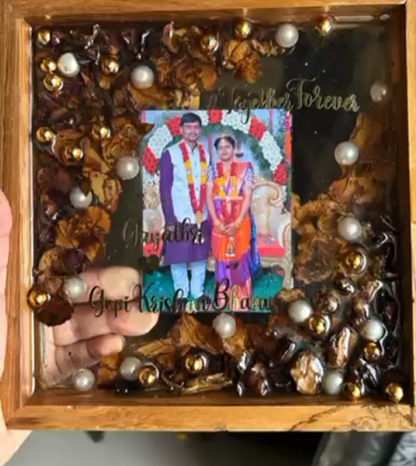 Personalized Resin Wedding Photo Frame with Names and Inscription