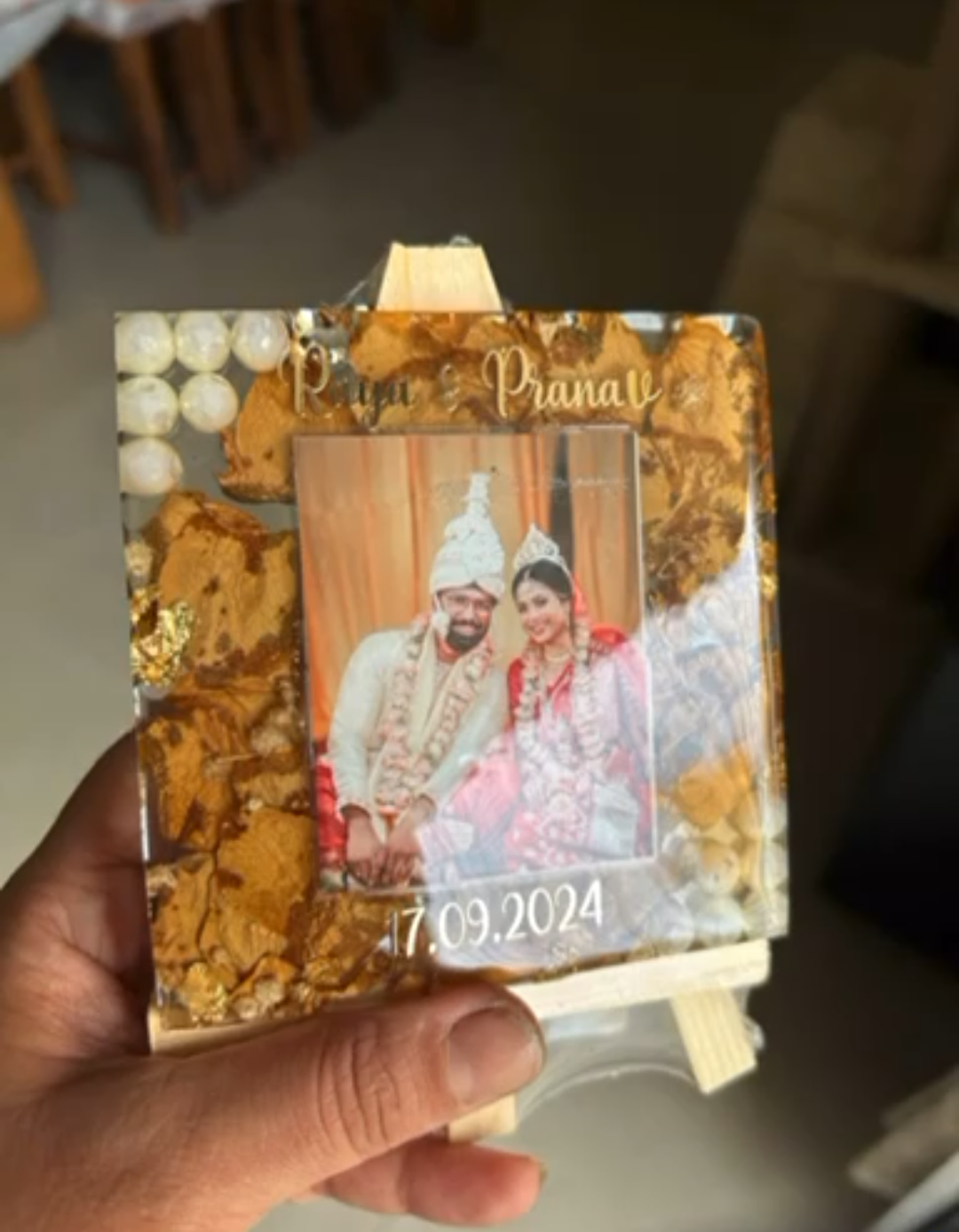 Personalized Wedding Photo &amp; Flowers Preserved Resin Frame