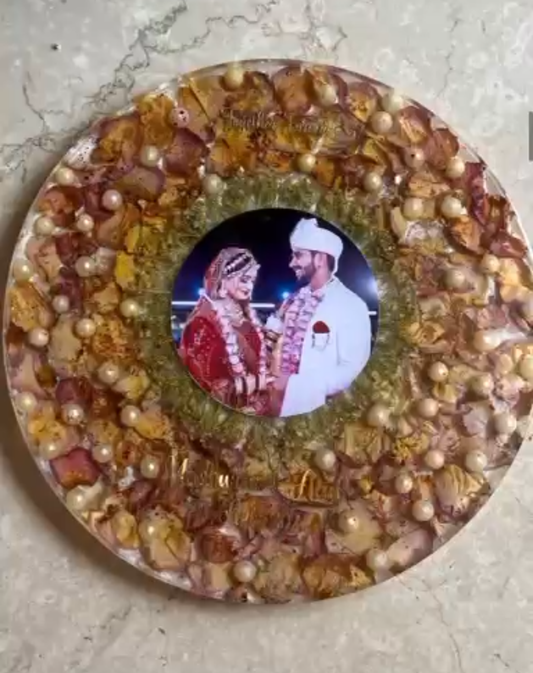 Circular Varmala &amp; Pearl Photo Keepsake