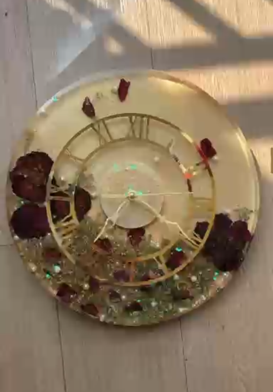 Floral &Pearl Resin Clock