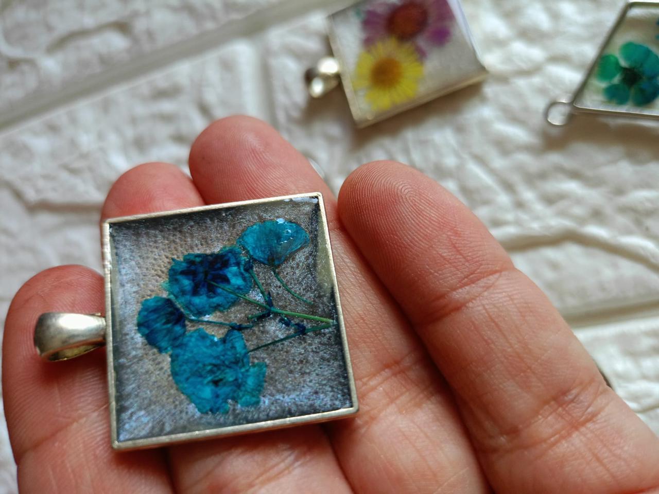 Resin Square Shaped Resin Pendant with Blue Flower Inclusion