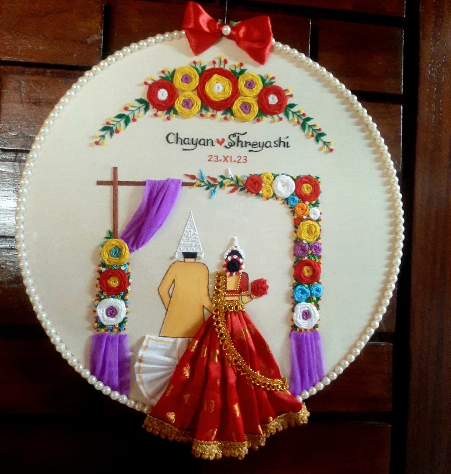 Traditional Style Marriage Embroidery Hoop