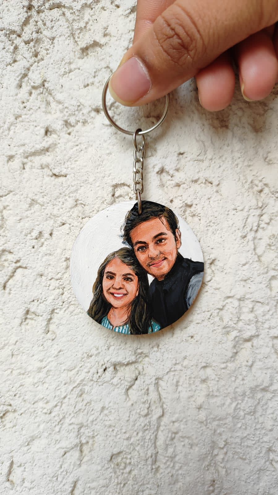 Customized Round Wooden Hand Painted Photo Keychain