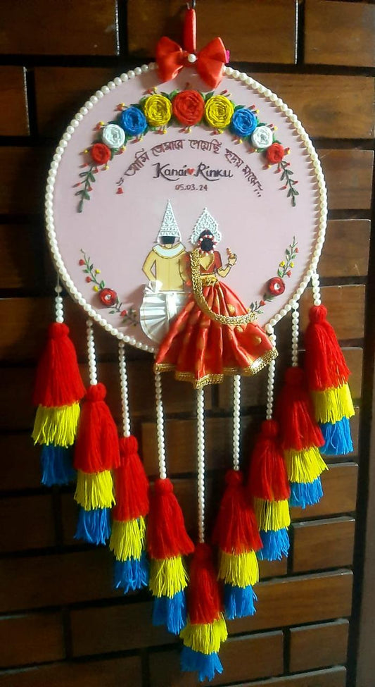 Artisan Embrace Embroidery Hoop String art