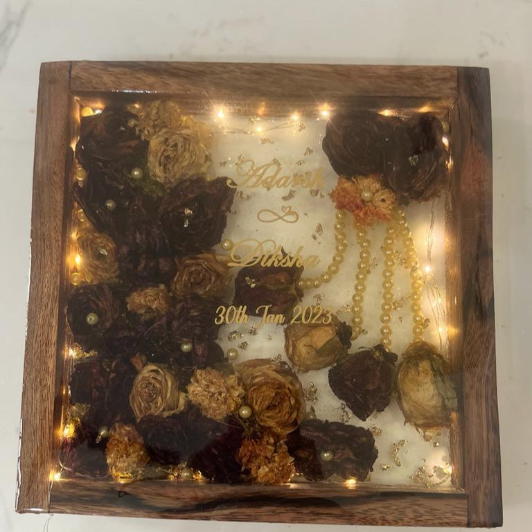 Unity Box: Resin Varmala Preservation in Elegant Wooden Case