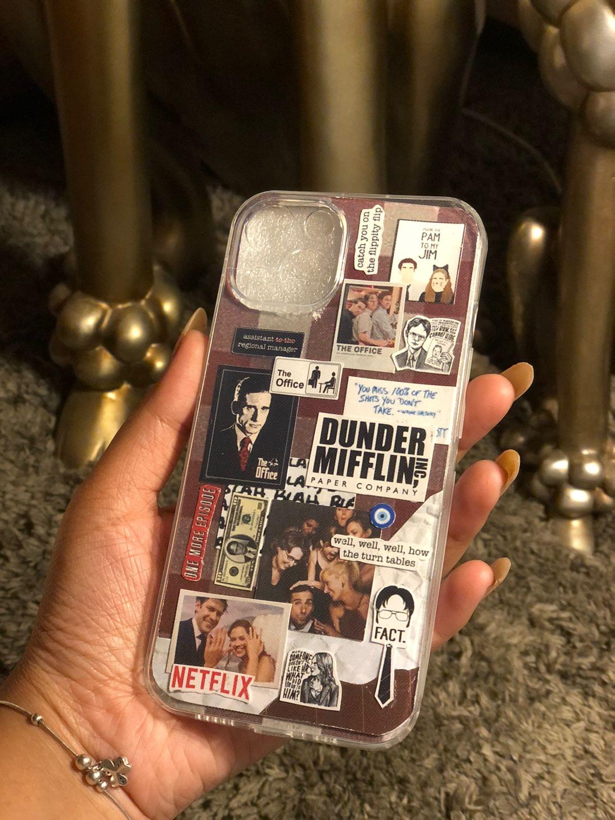 Classic Charm: Custom Vintage-inspired Mobile Covers