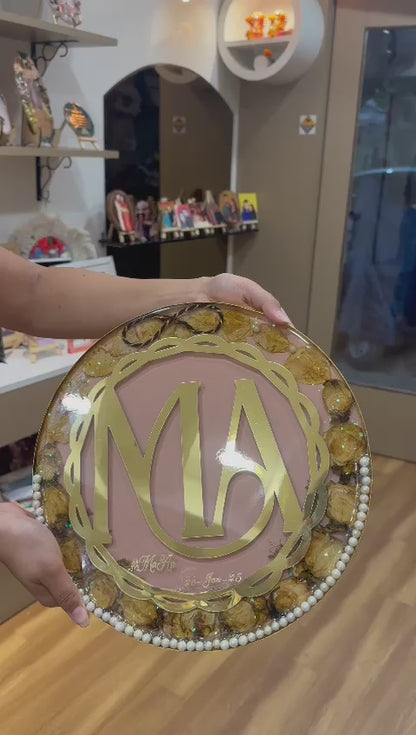 Initial Sparkle: Resin Pearl Frame with Couples Circle of Love