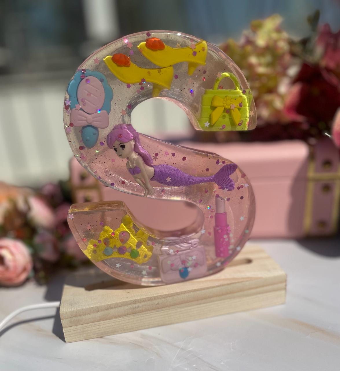 Serene Resin 'S' Letter Initial